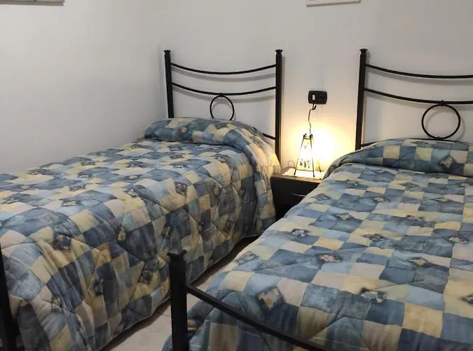 A Casa Di Nonna Bed & Breakfast 3*